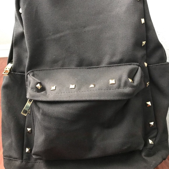 Pottery Barn Teen Emily & Meritt Black Studs - Picture 2 of 5